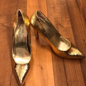 Jessica Simpson crackle gold heels